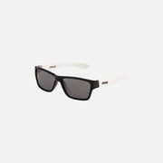 4020_Stinger_Black_White_ecomimage_iso.jpeg