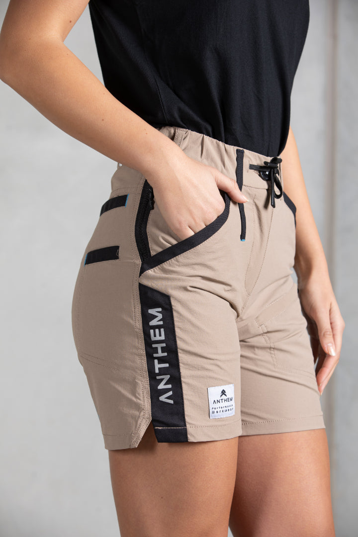 Women's Triumph Short