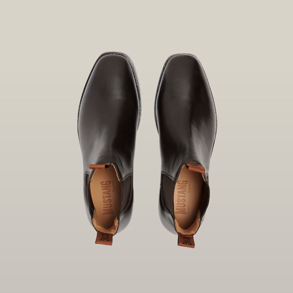Mustang Signature Pull-up Leather Boot - Brown Y61062
