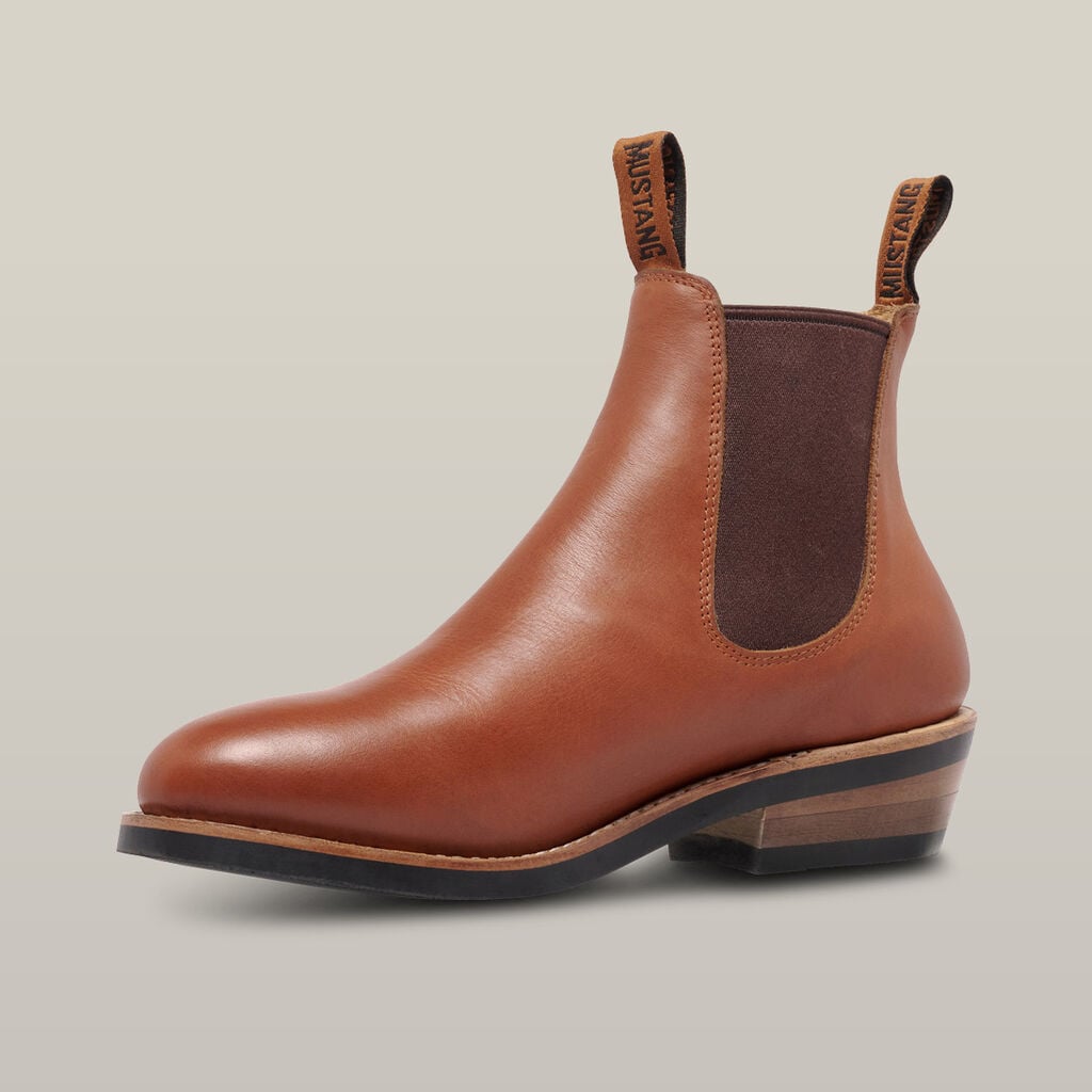 Women's Mustang Signature Pull-up Leather Boot - Tan Y61066