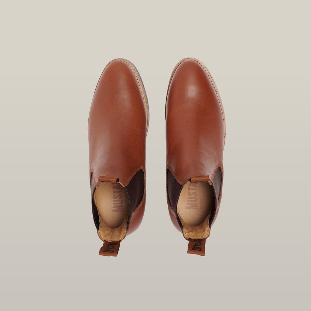 Women's Mustang Signature Pull-up Leather Boot - Tan Y61066